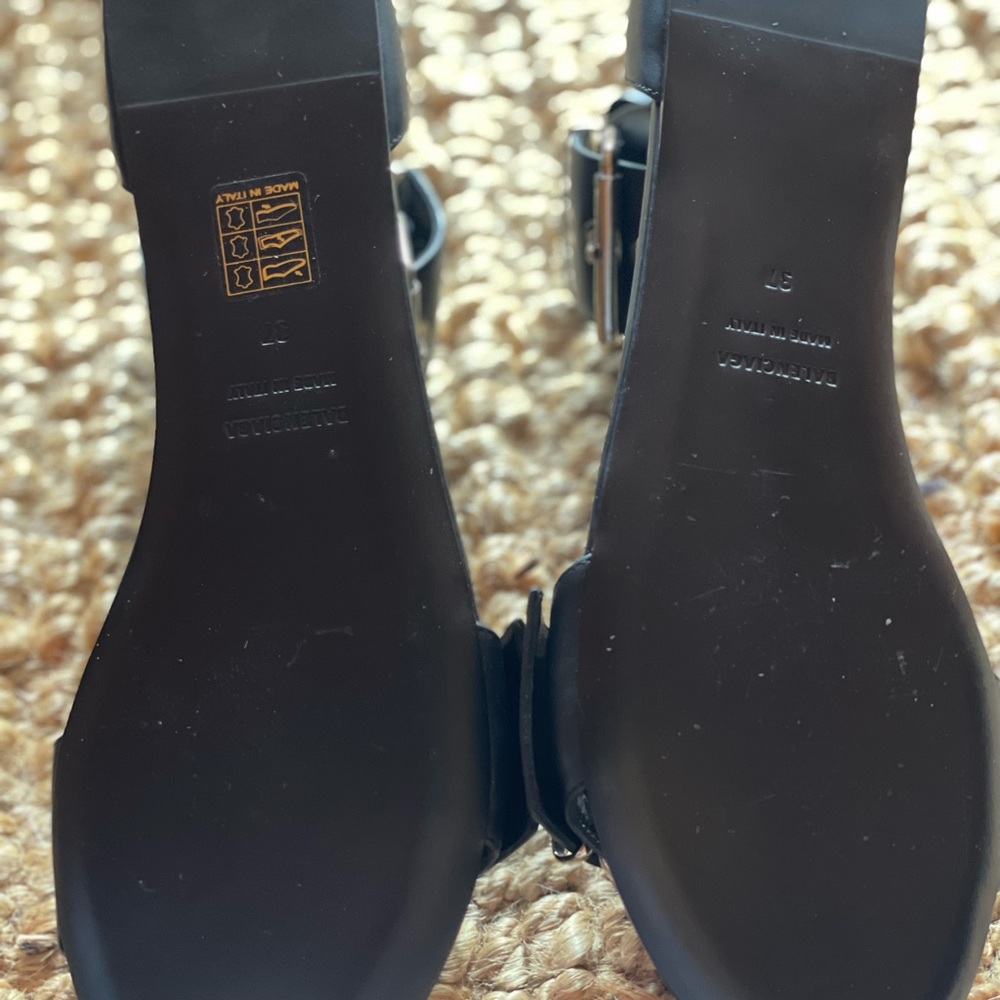 Brand New Balenciaga Women's Black Belt Flat Leather Sandals size 37 - Picture 4 of 7